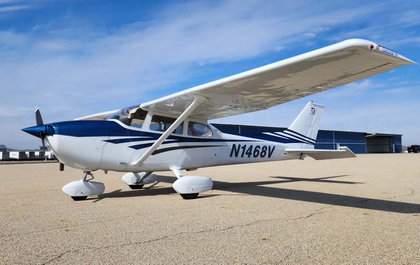 N1468V photo 2